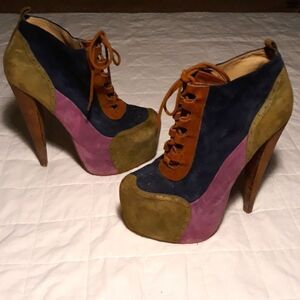 Aldo Rise Preen by Thornton BREGAZZI heels sz.39/8.5